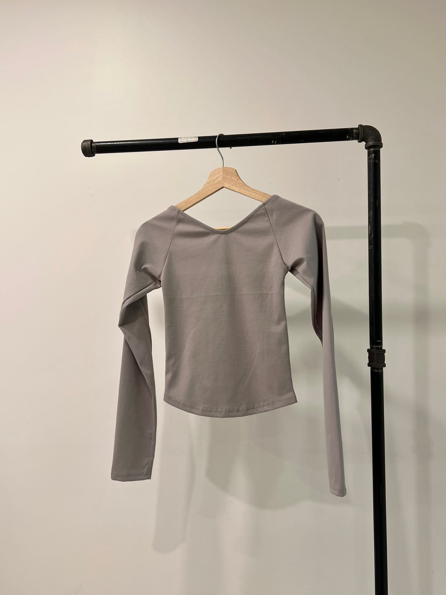 RUDY Belted neckline top