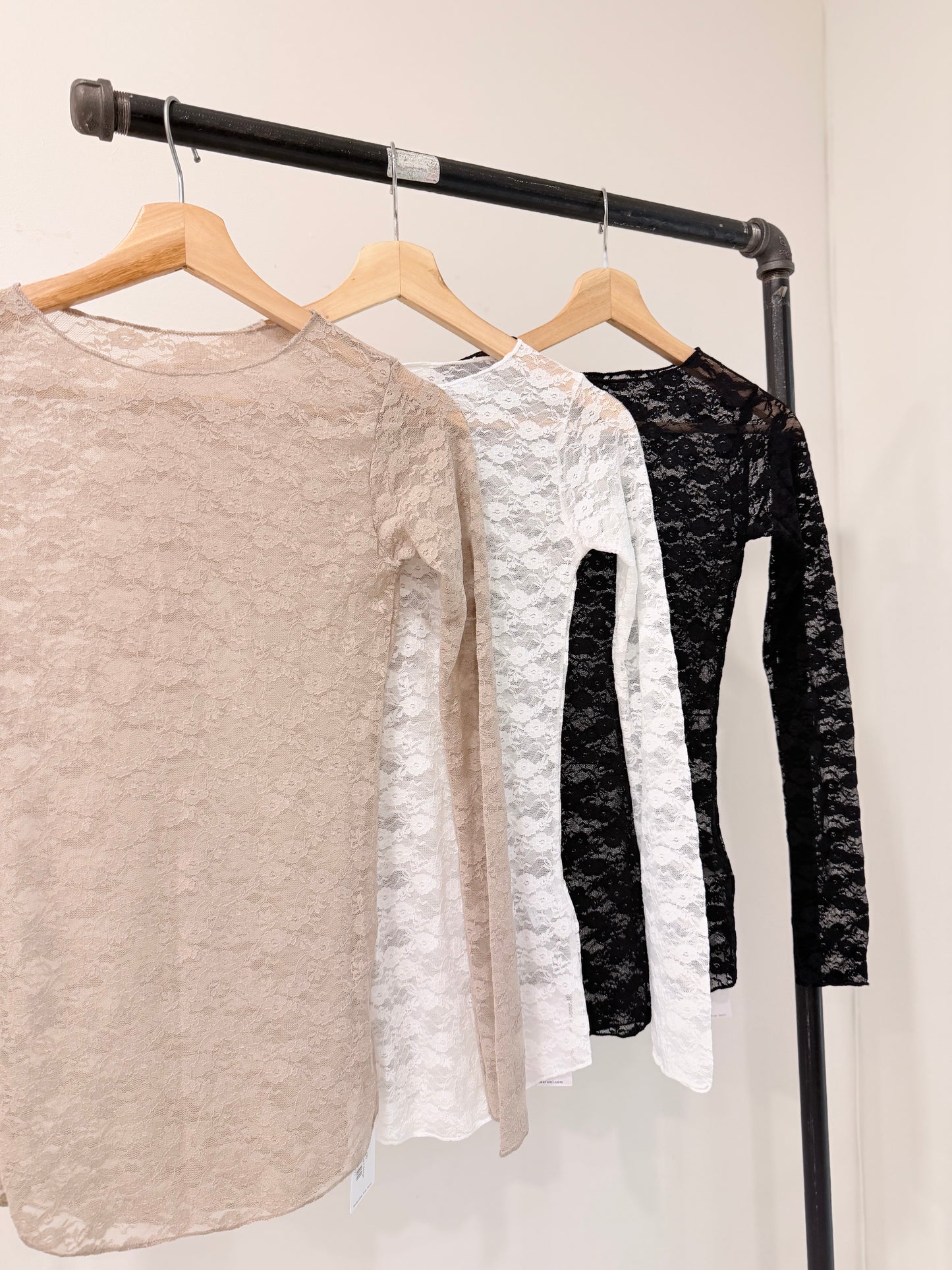 LUCIE Lace top