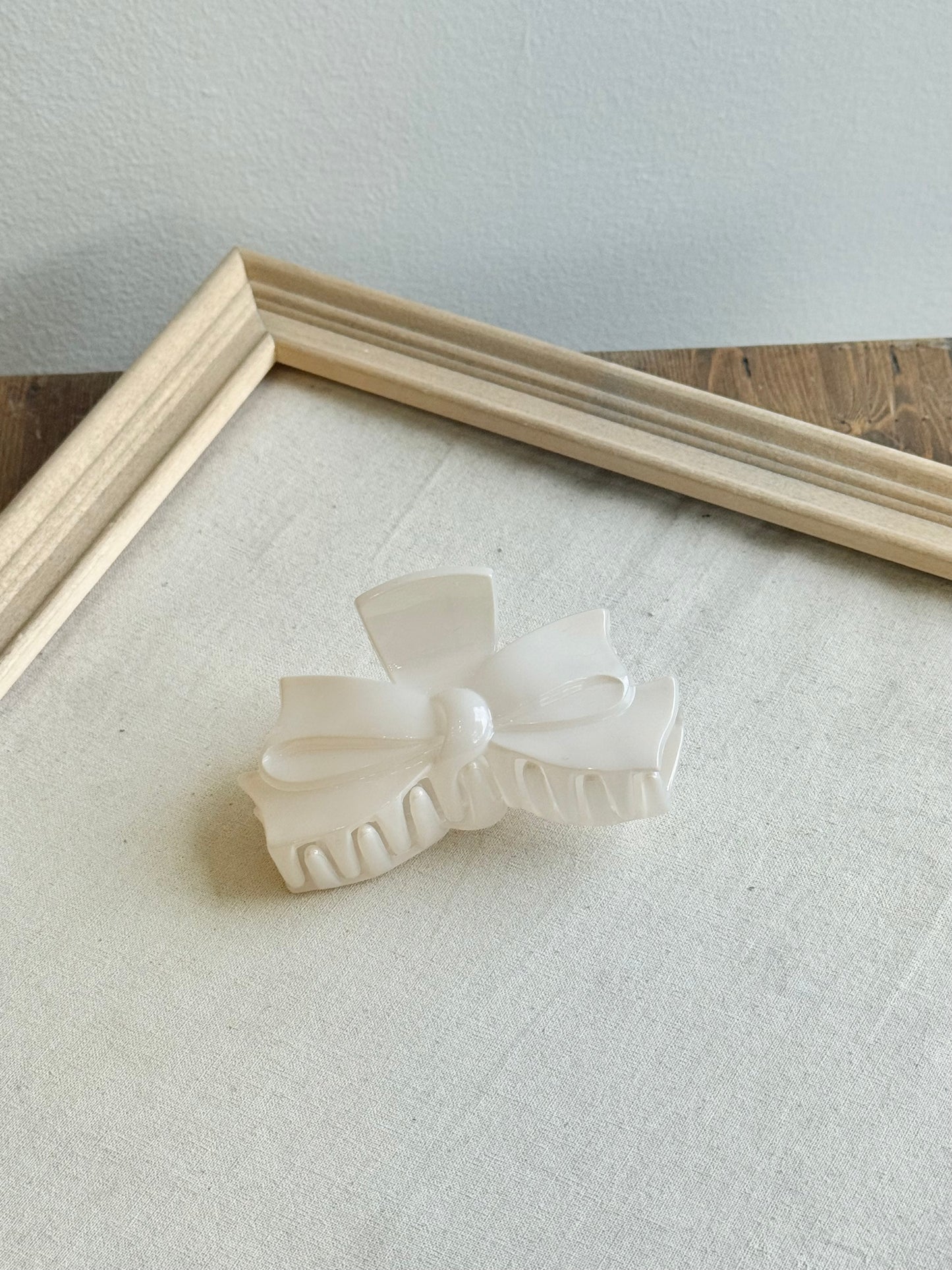 FRILL Bow clip