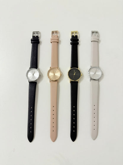 HIDDEN Leather watch
