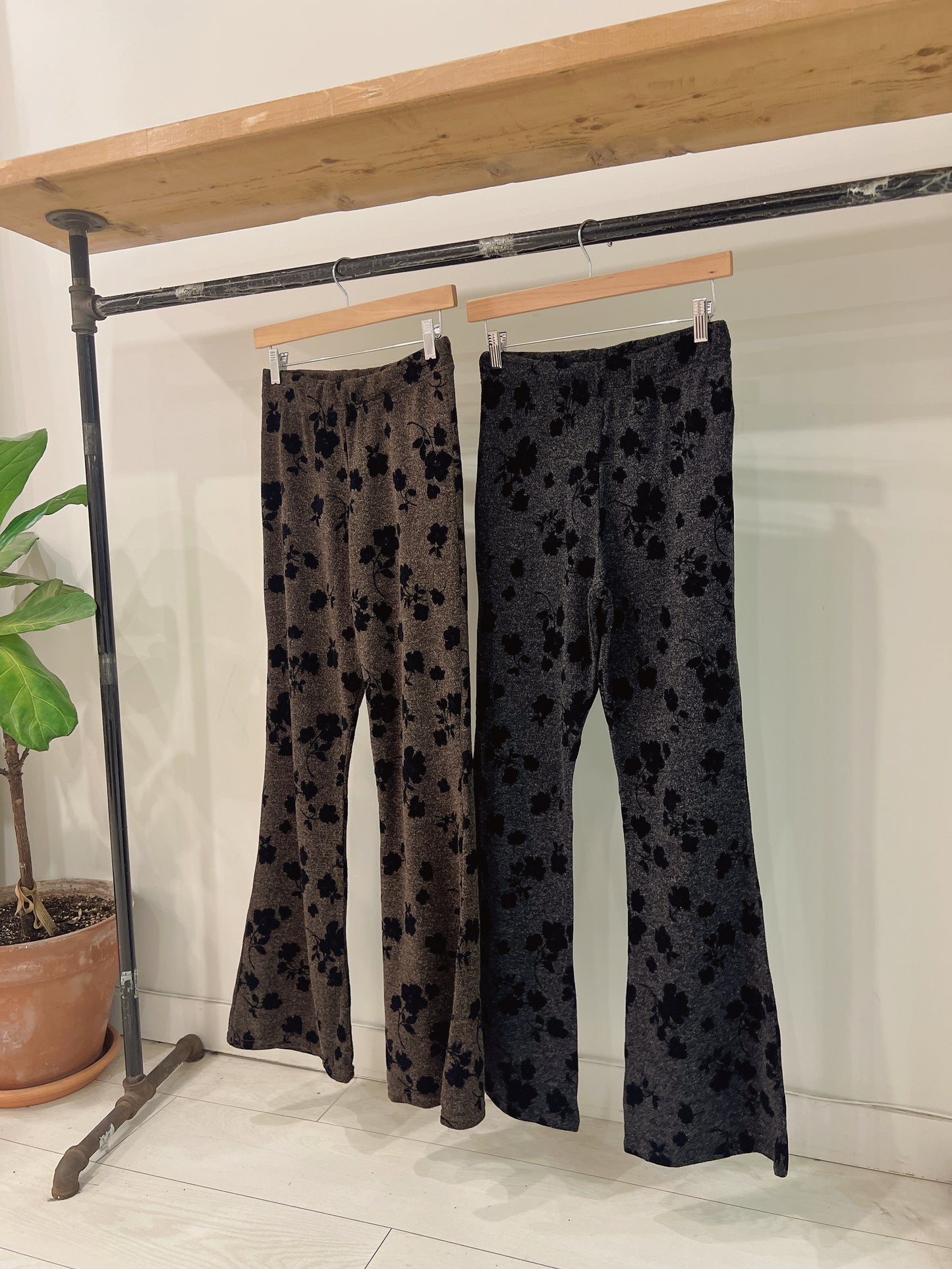 FLORET Flare pants