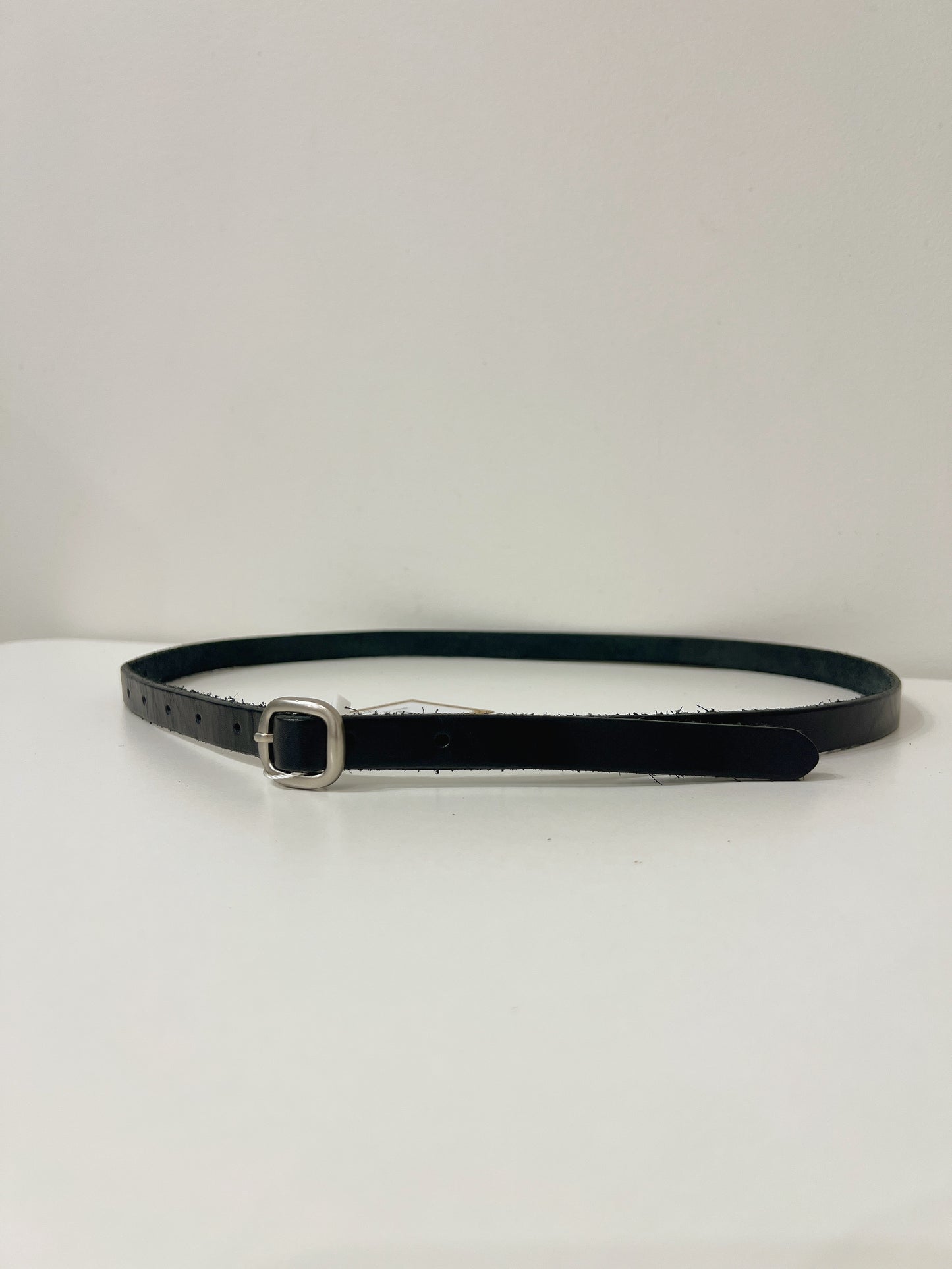 TORA Skinny leather belt