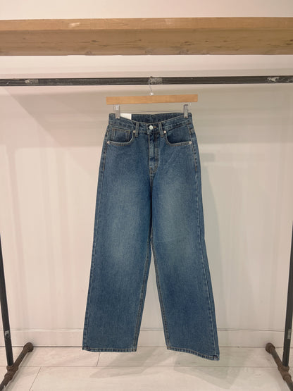 DANI Frayed side jeans