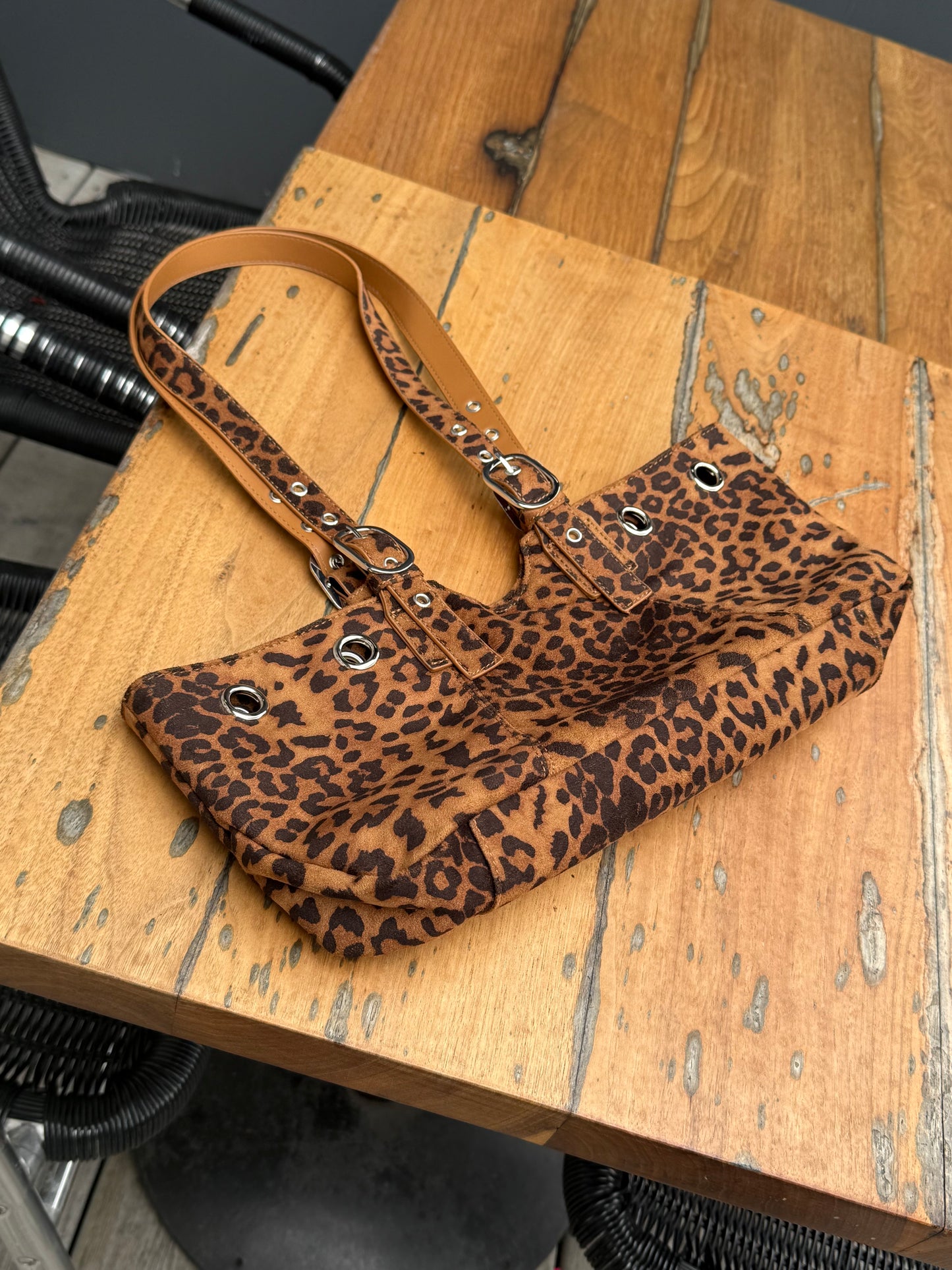 VELO Belted faux suede bag