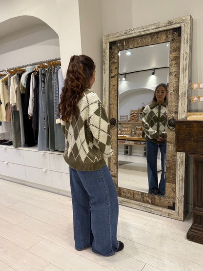 TOHO Argyle zip-up sweater