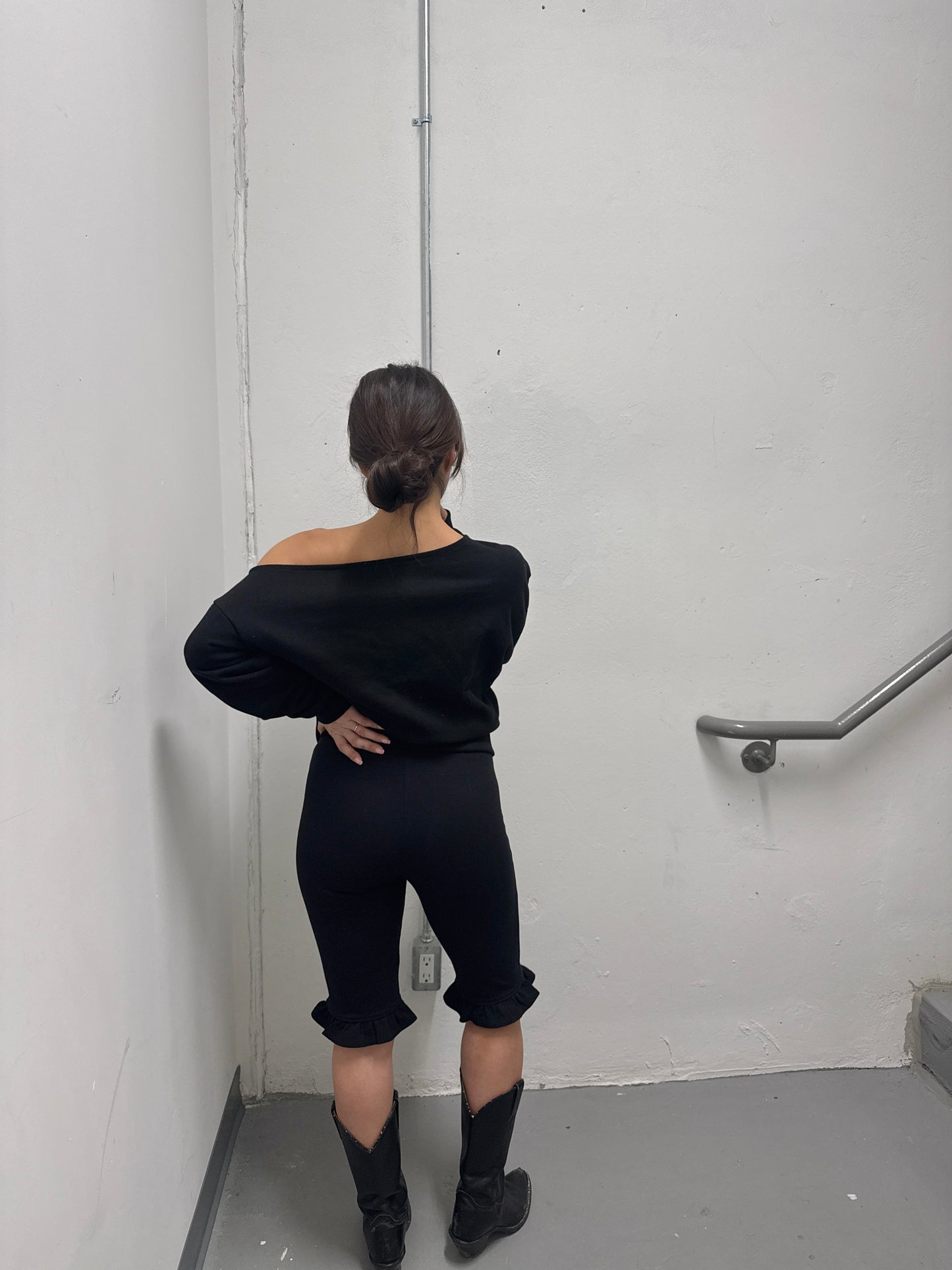 BENJI Ruffle hem capri