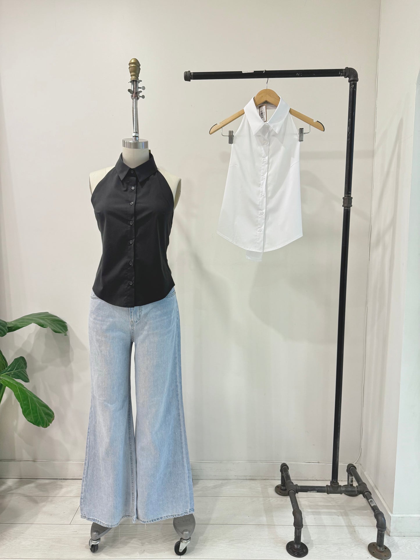 DASHA Backless halter shirt