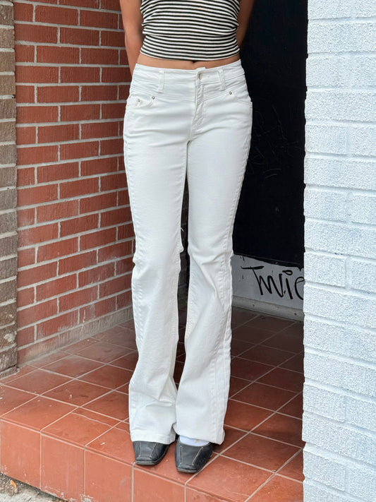 ANNIKA Low-rise flare jeans