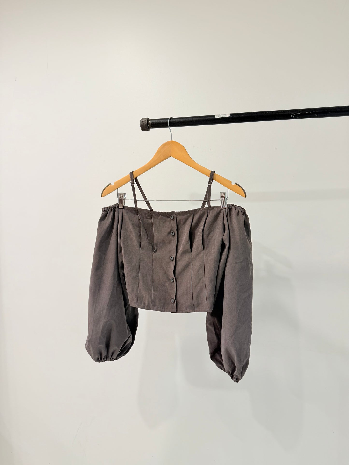 LOWE Off shoulder blouse