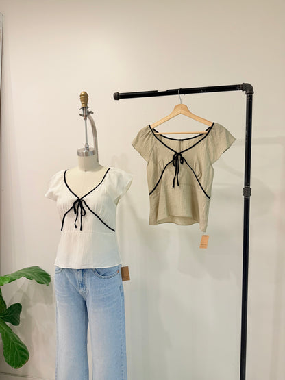 TRILL Contrast Piping top