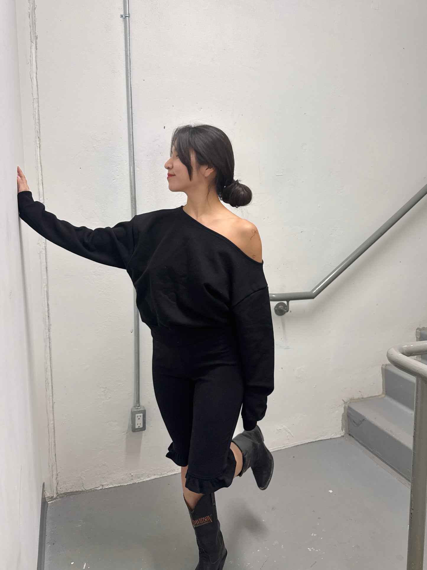 BENJI Ruffle hem capri