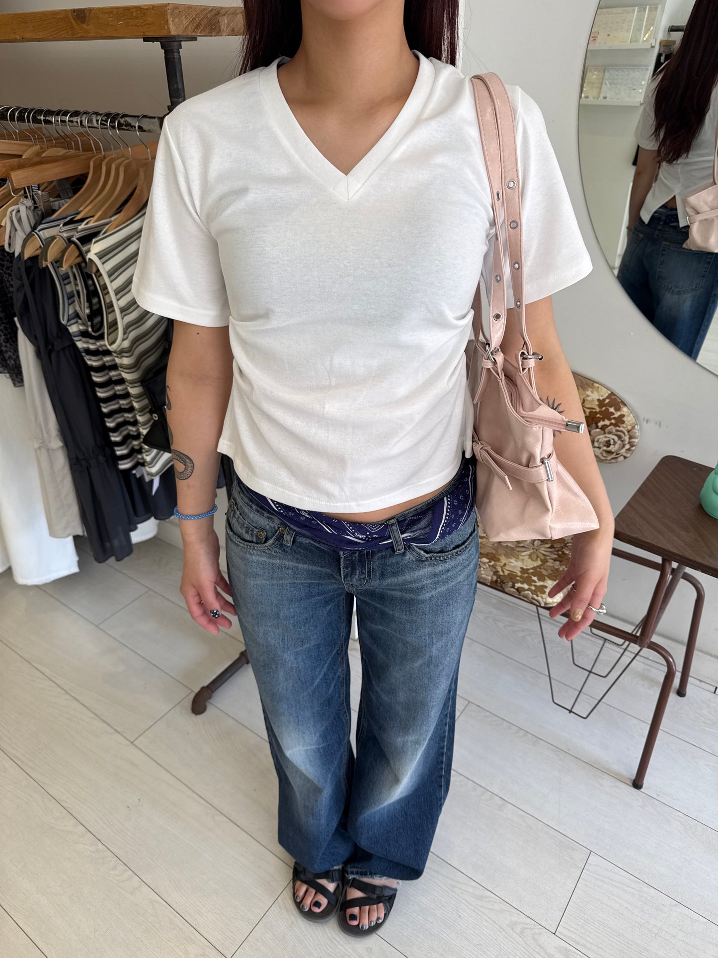 SYBIL V-neck tee