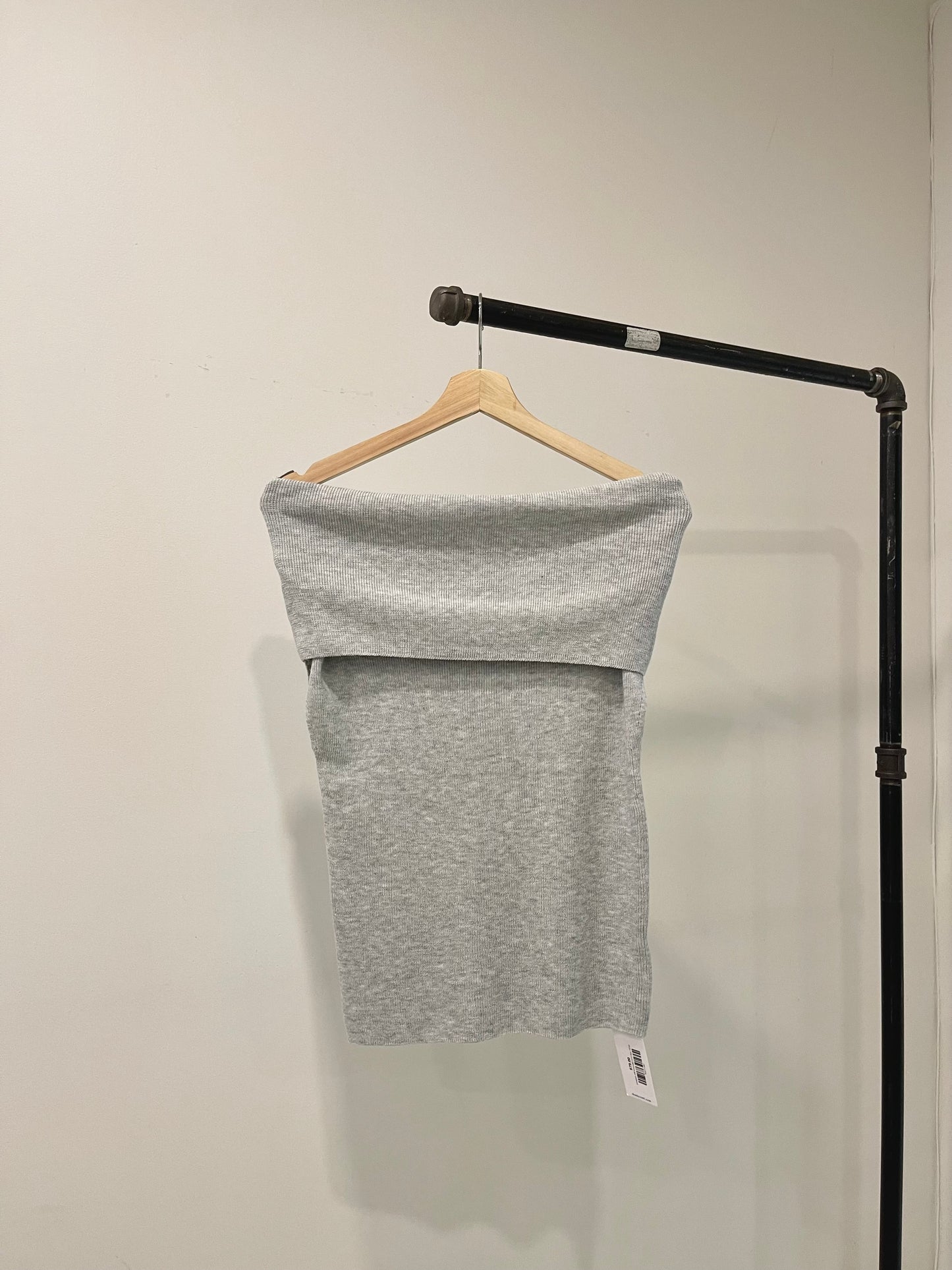 DEMIAN Off shoulder knit top