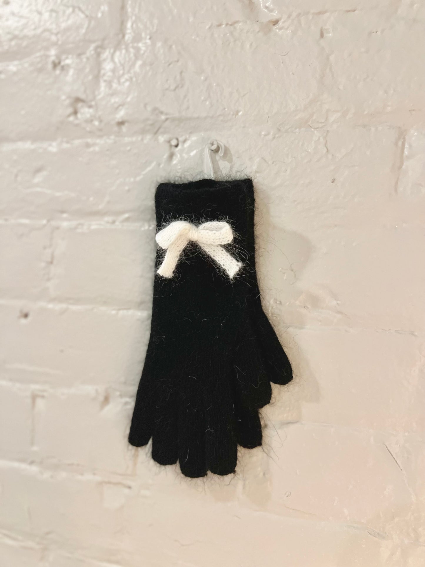 BETTA Bow angora gloves