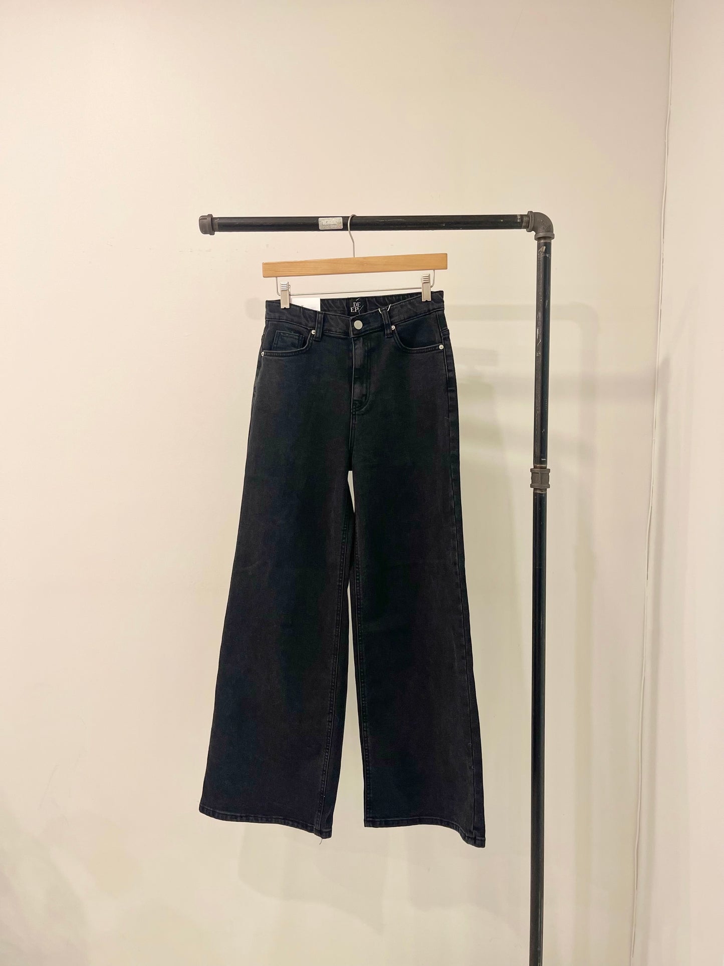 BLAKE Black washed jeans