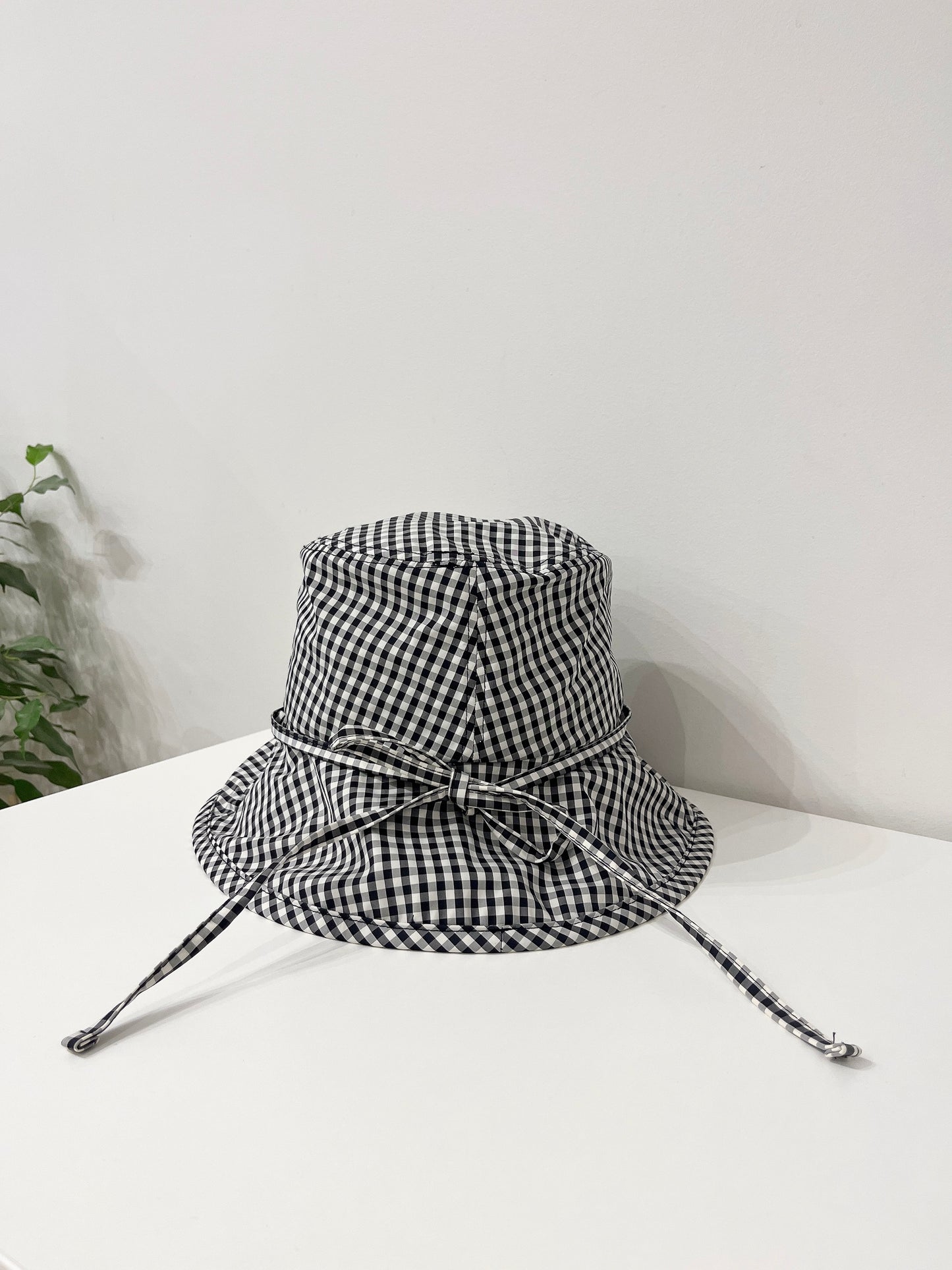 EMMY Checkered bucket hat