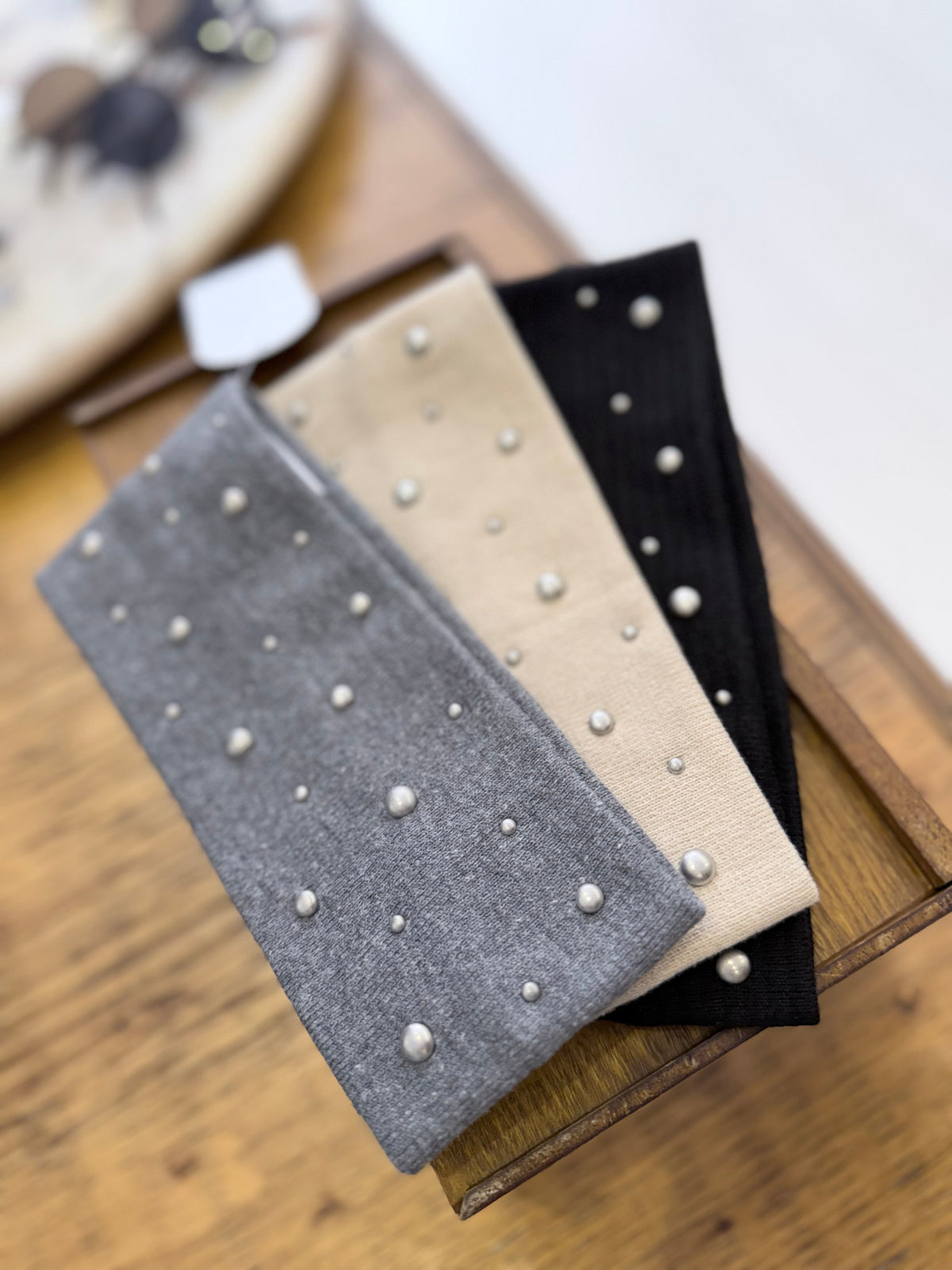 PEARL Studded headband