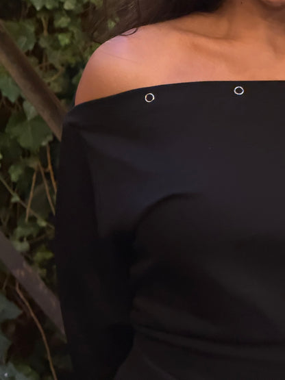 YO Snap button off shoulder top