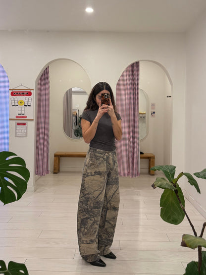 CORTIS  Camo barrel jeans