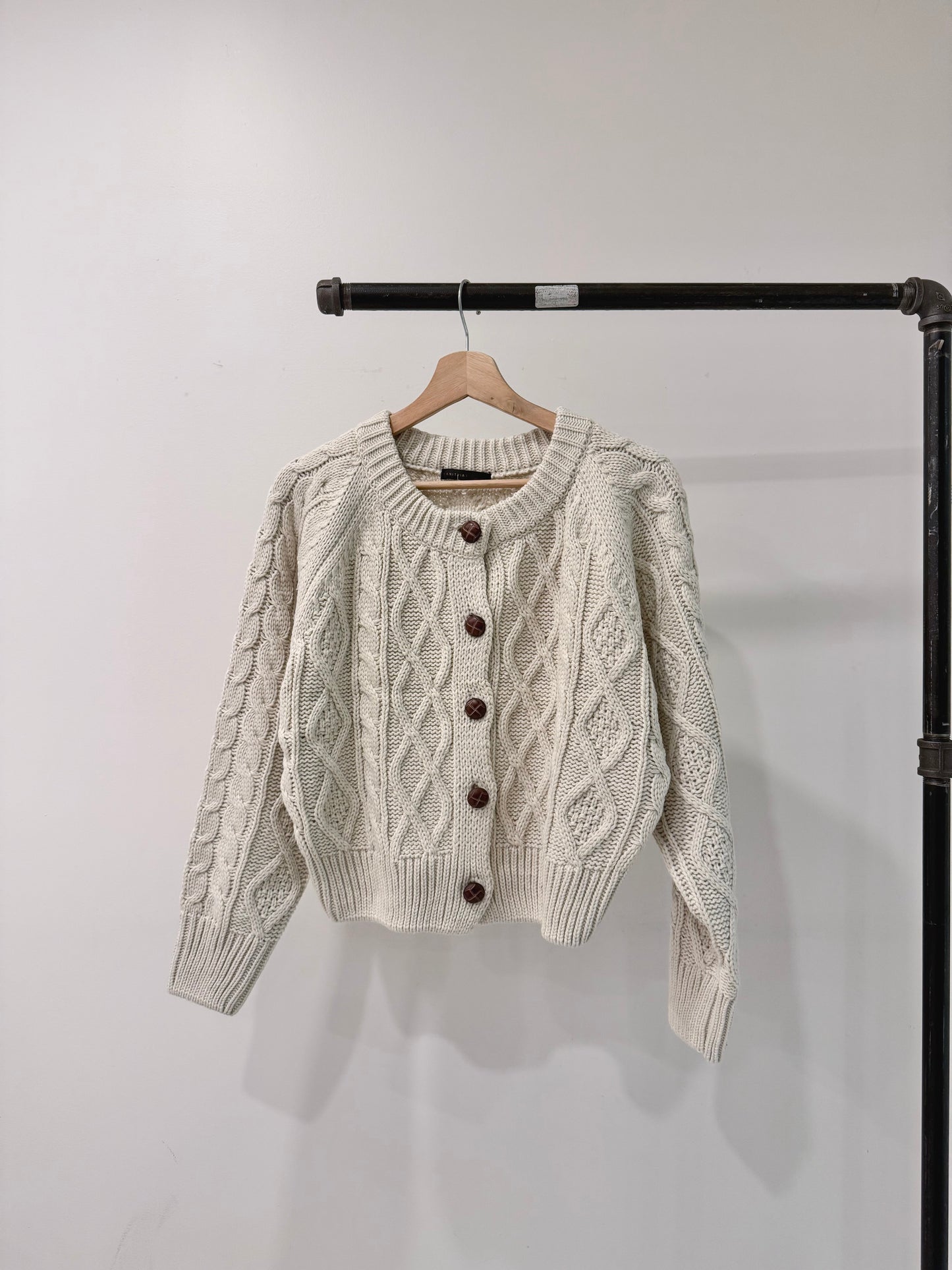 FATE Cable-knit cardigan