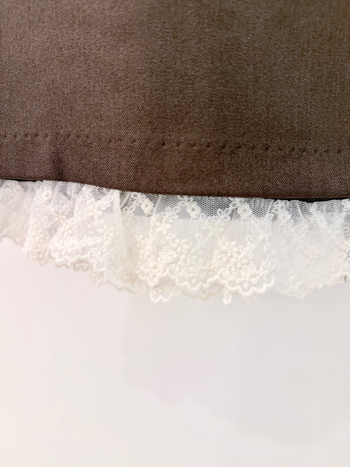GRACE Lace skirt