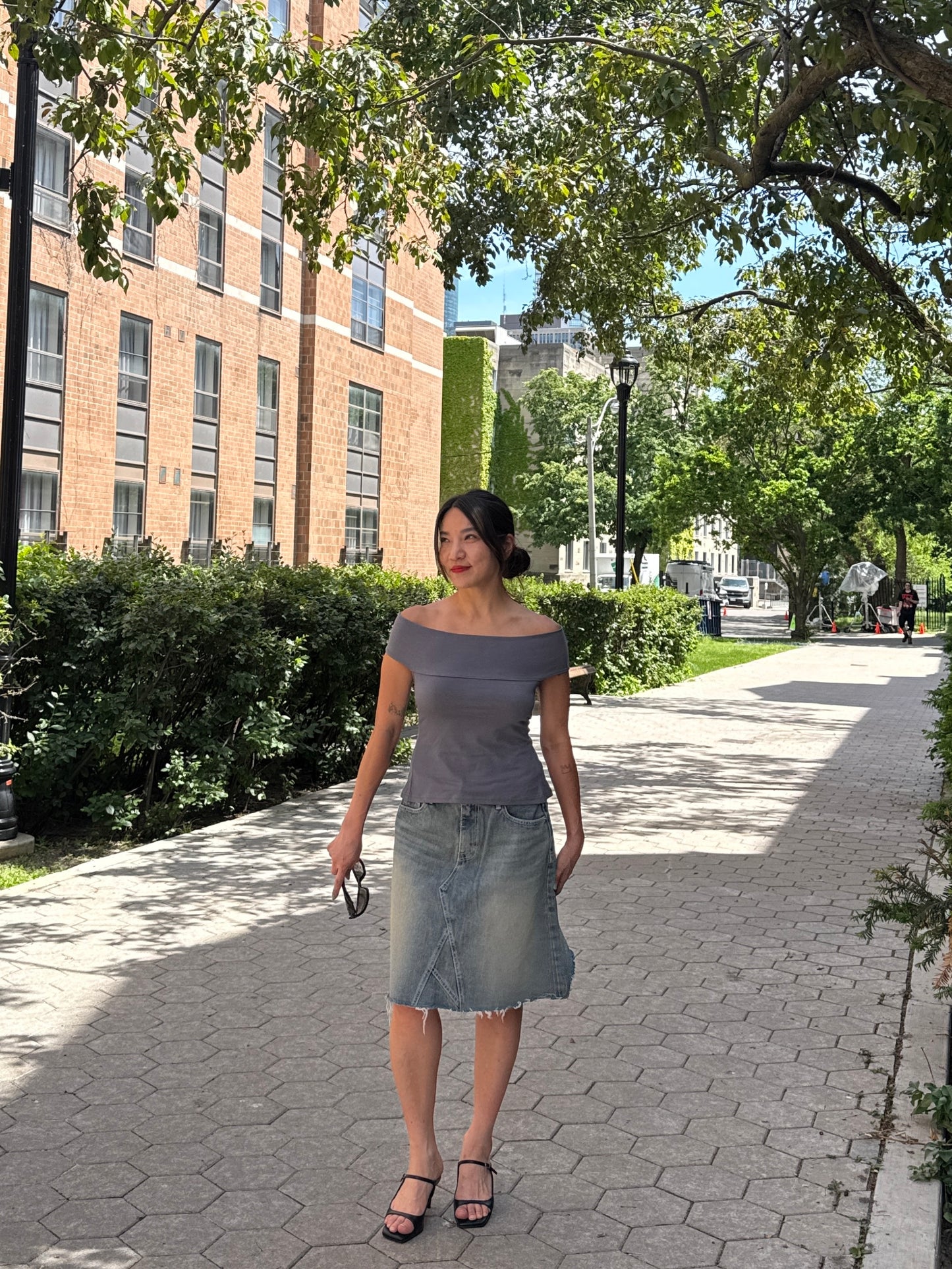 INES Off-shoulder tie-back top