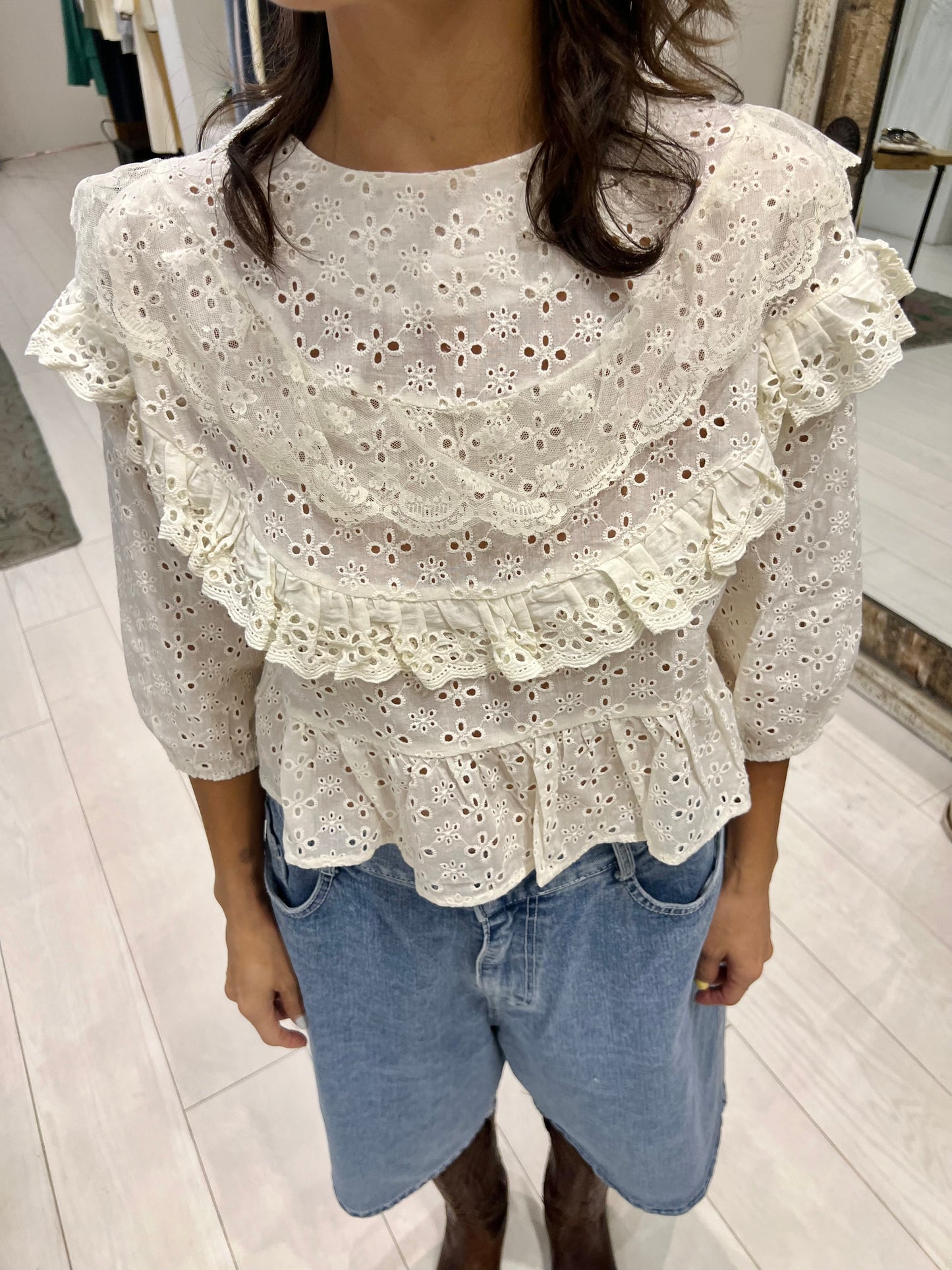 JUDY Eyelet blouse