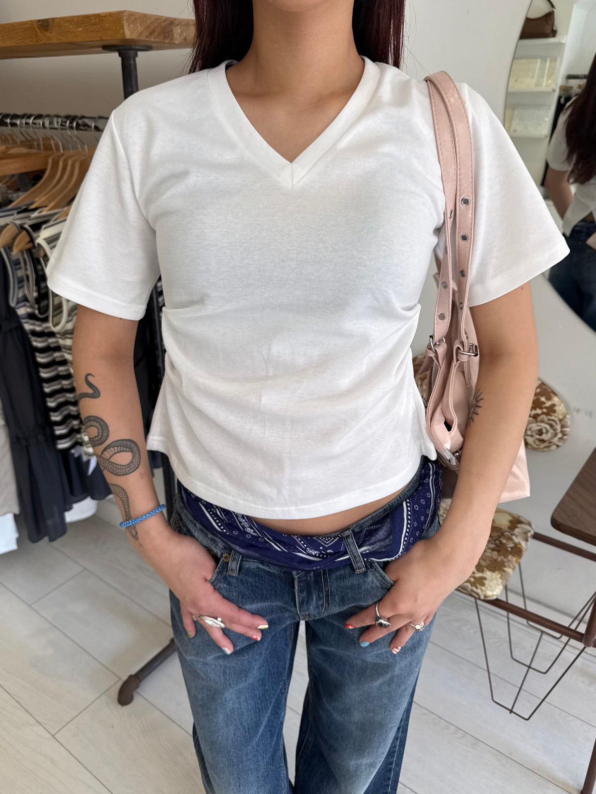SYBIL V-neck tee