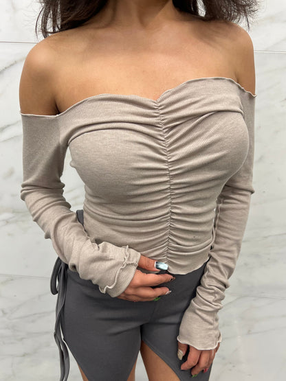 NOLA Off shoulder top