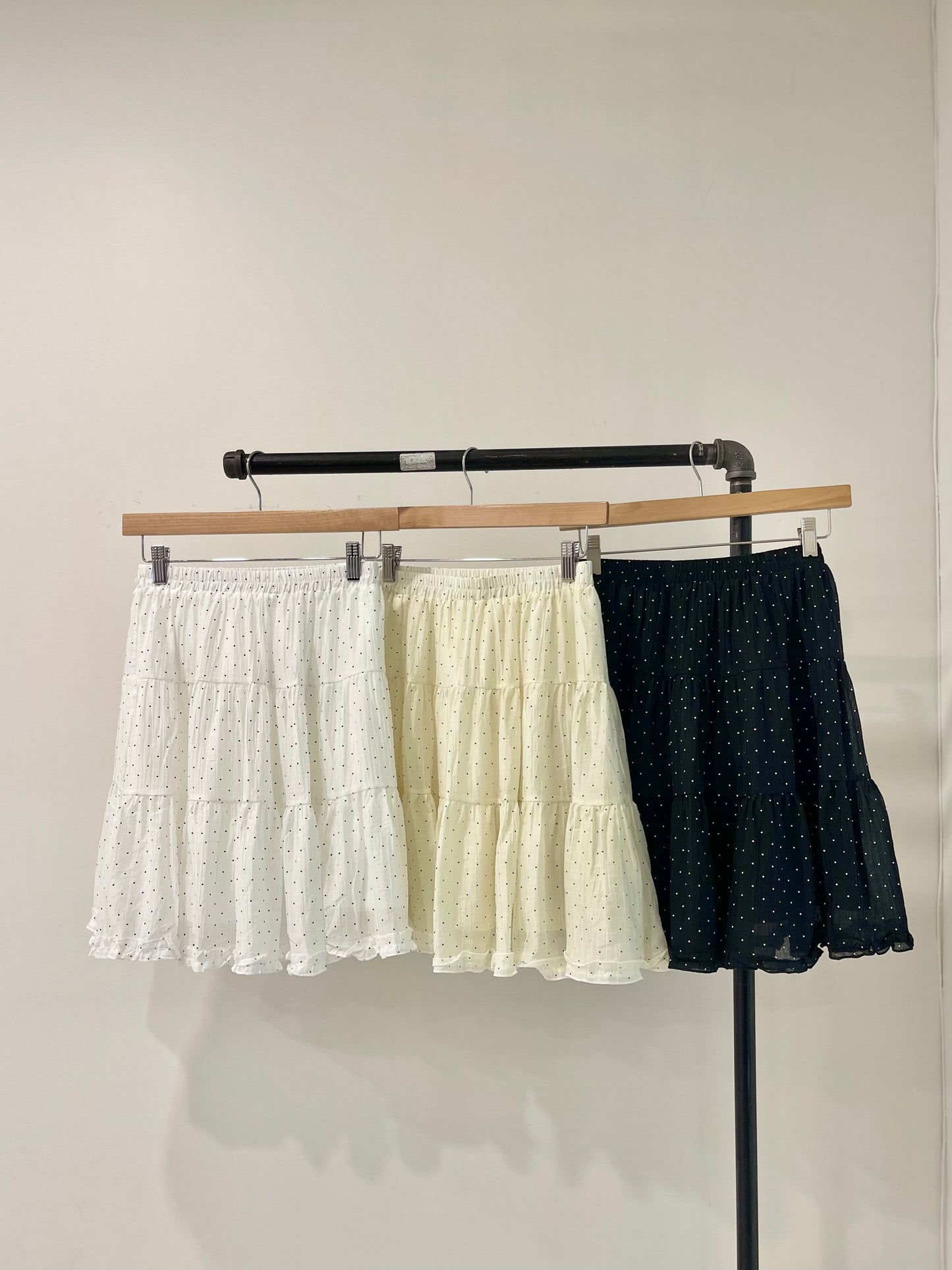 AIRY Polkadot tiered skirt