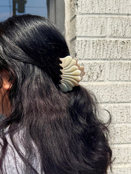 GLIM Shell hair claw