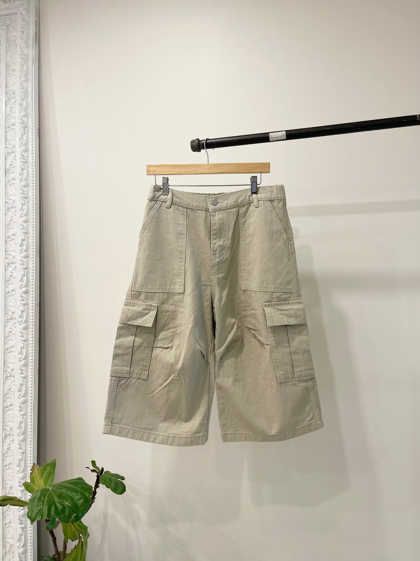 OAK Wide-leg cargo shorts