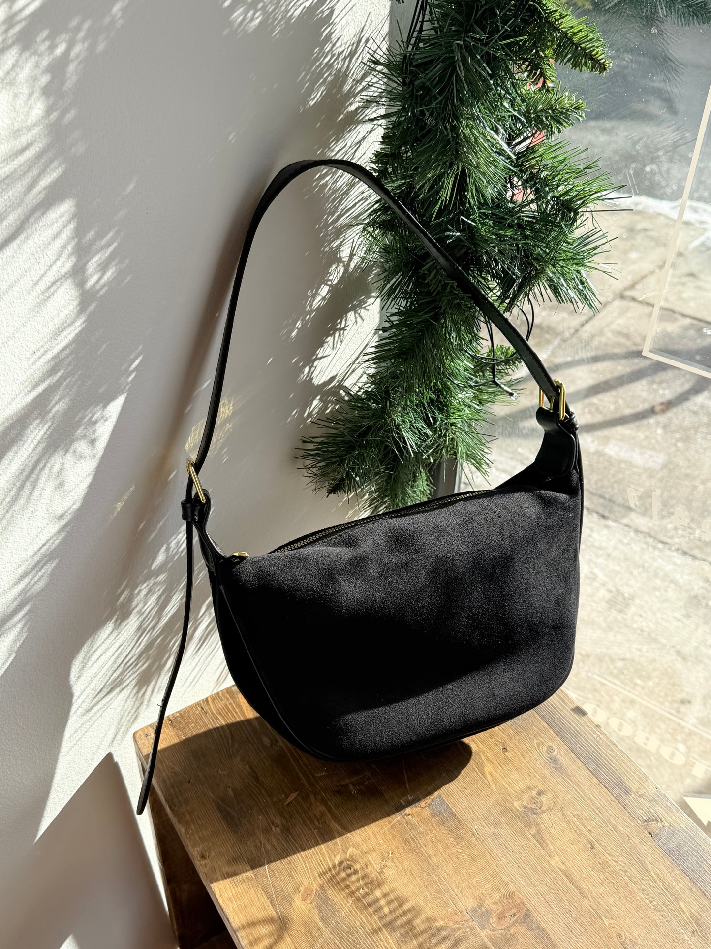PERIS Crescent bag