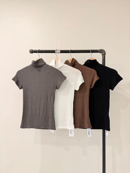 UNION Basic turtleneck top