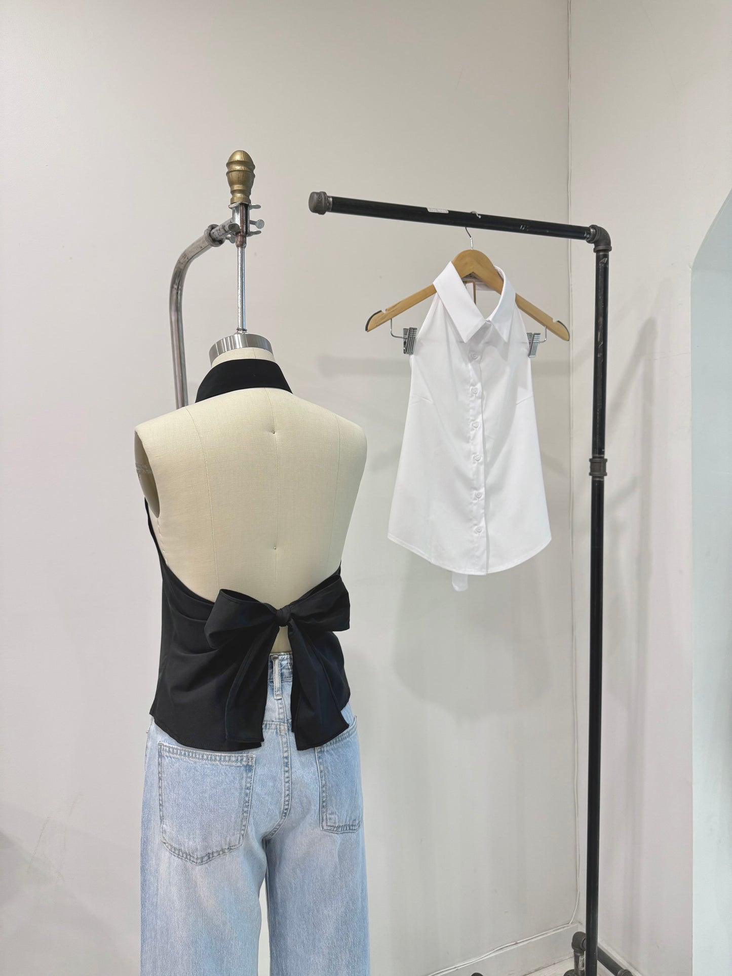 DASHA Backless halter shirt
