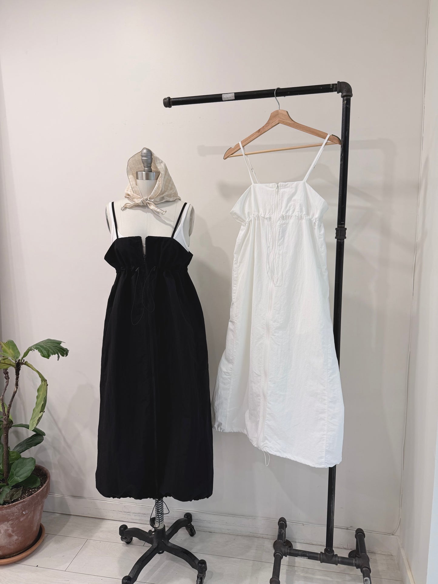 ELODIE Shirred maxi dress