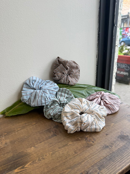 SAM Stripe scrunchies