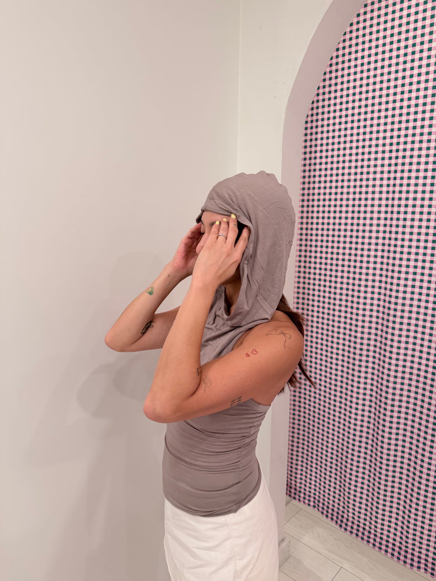 ROSALIND Hooded tank