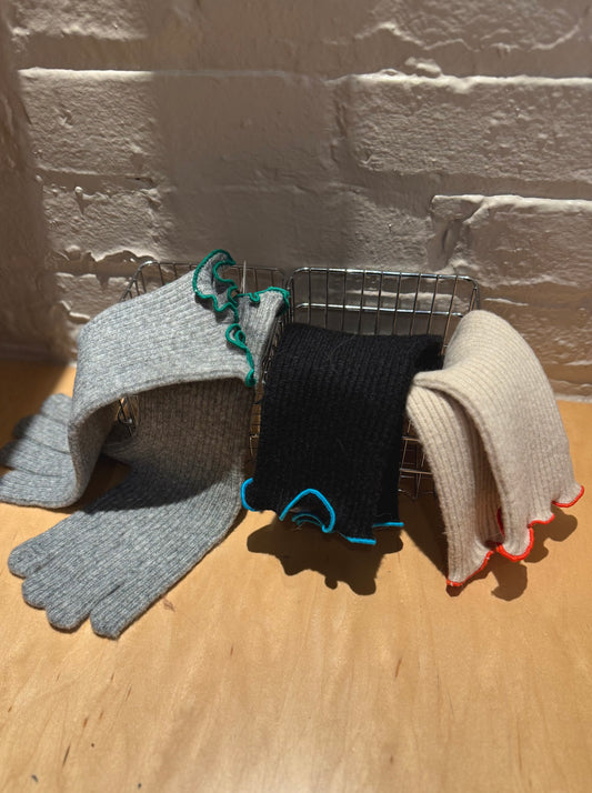 OVER Lettuce hem gloves