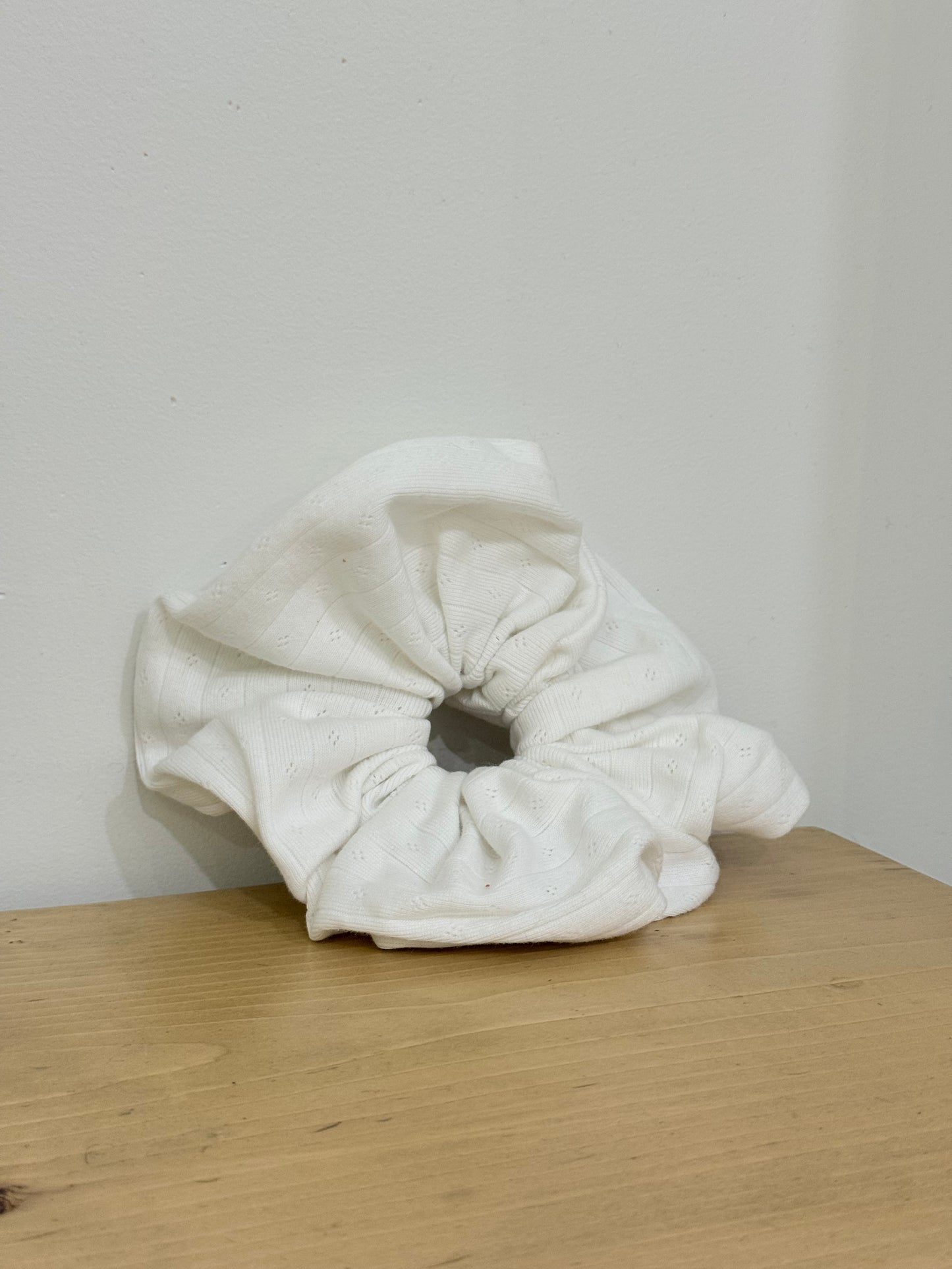 LEON Oversized scrunchies