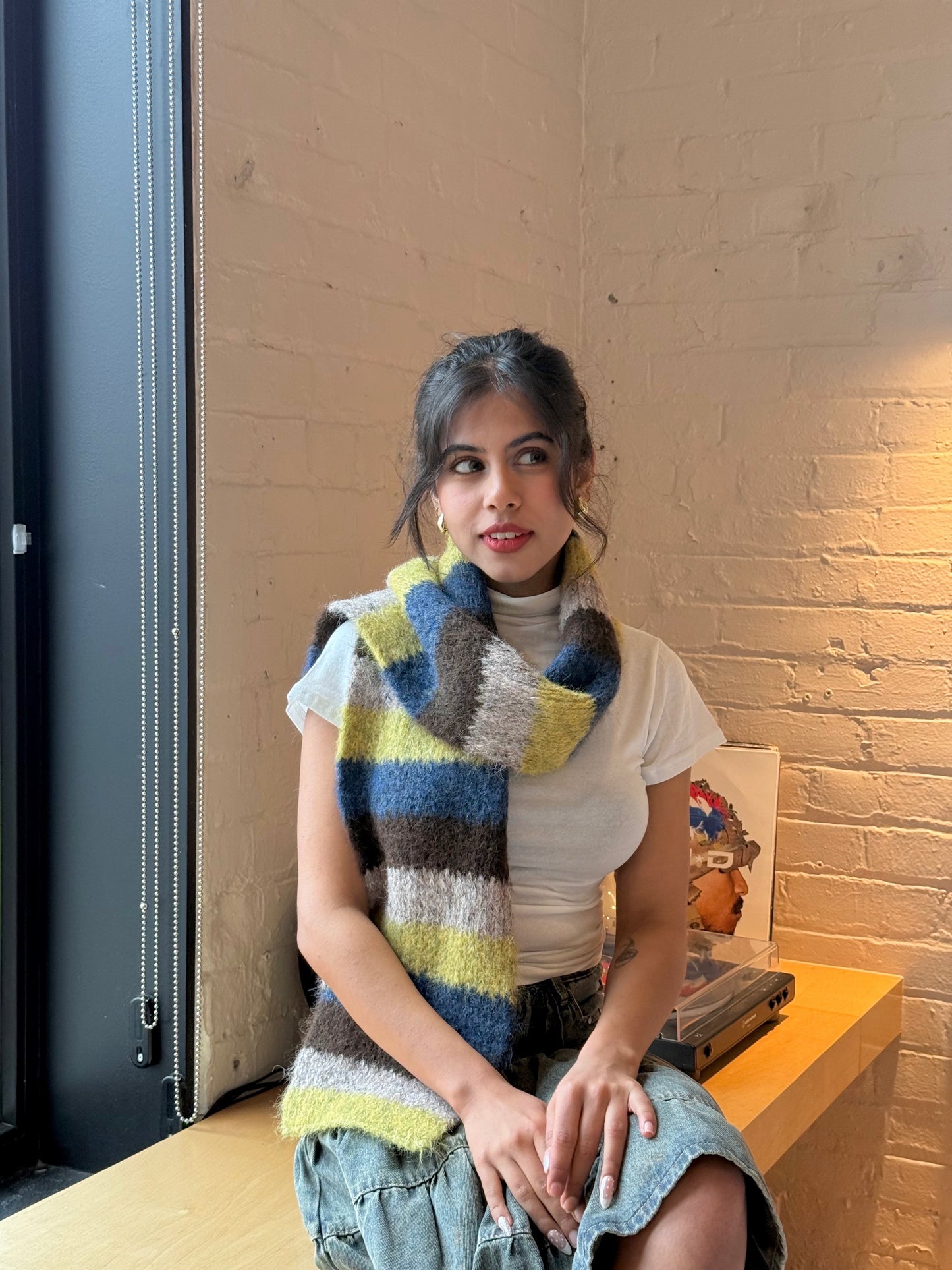 IMAGINE Fuzzy stripe scarf