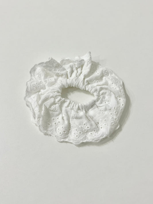 SUGAR Lace scrunchies