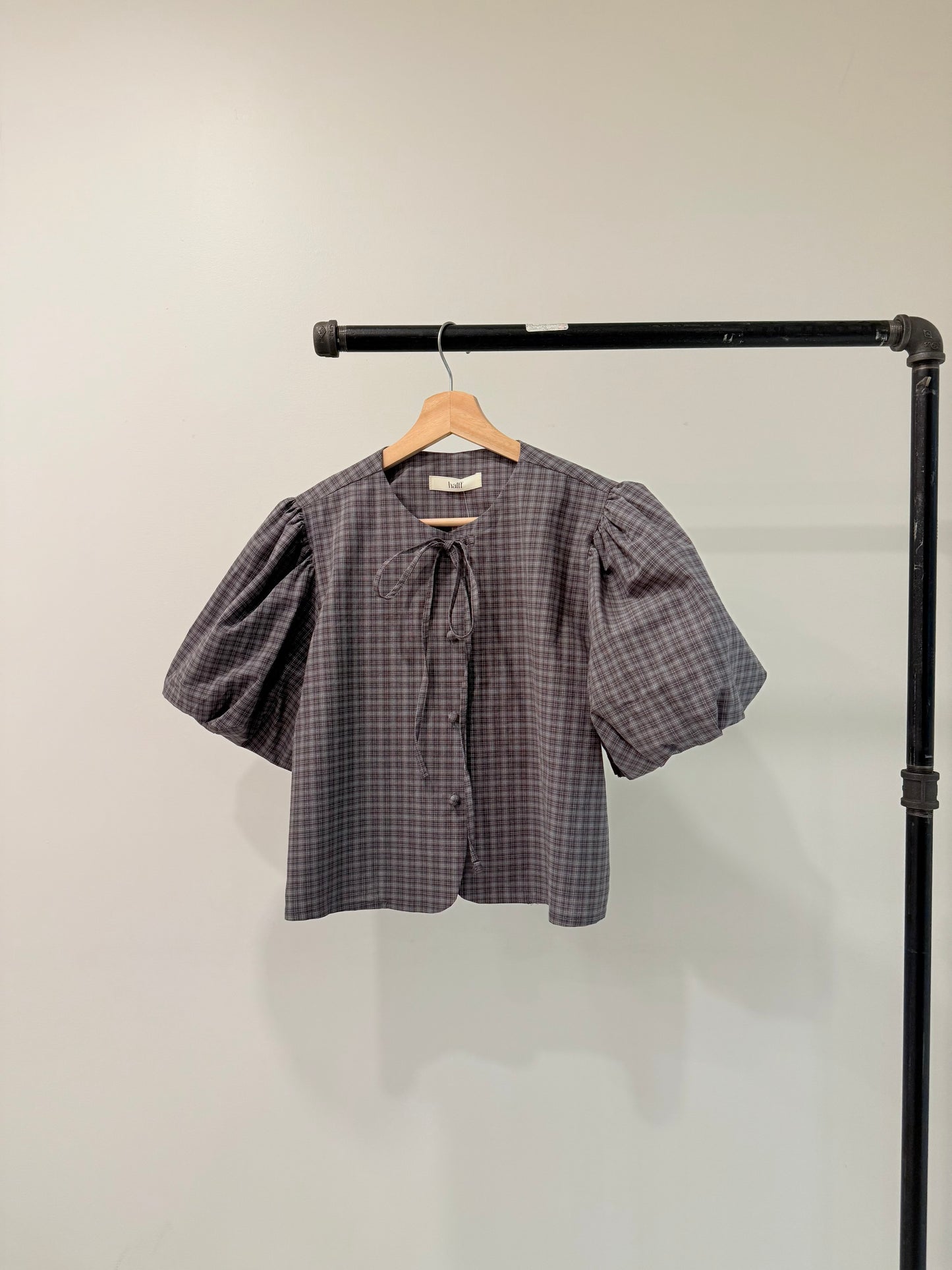 POSE Plaid tie shirt