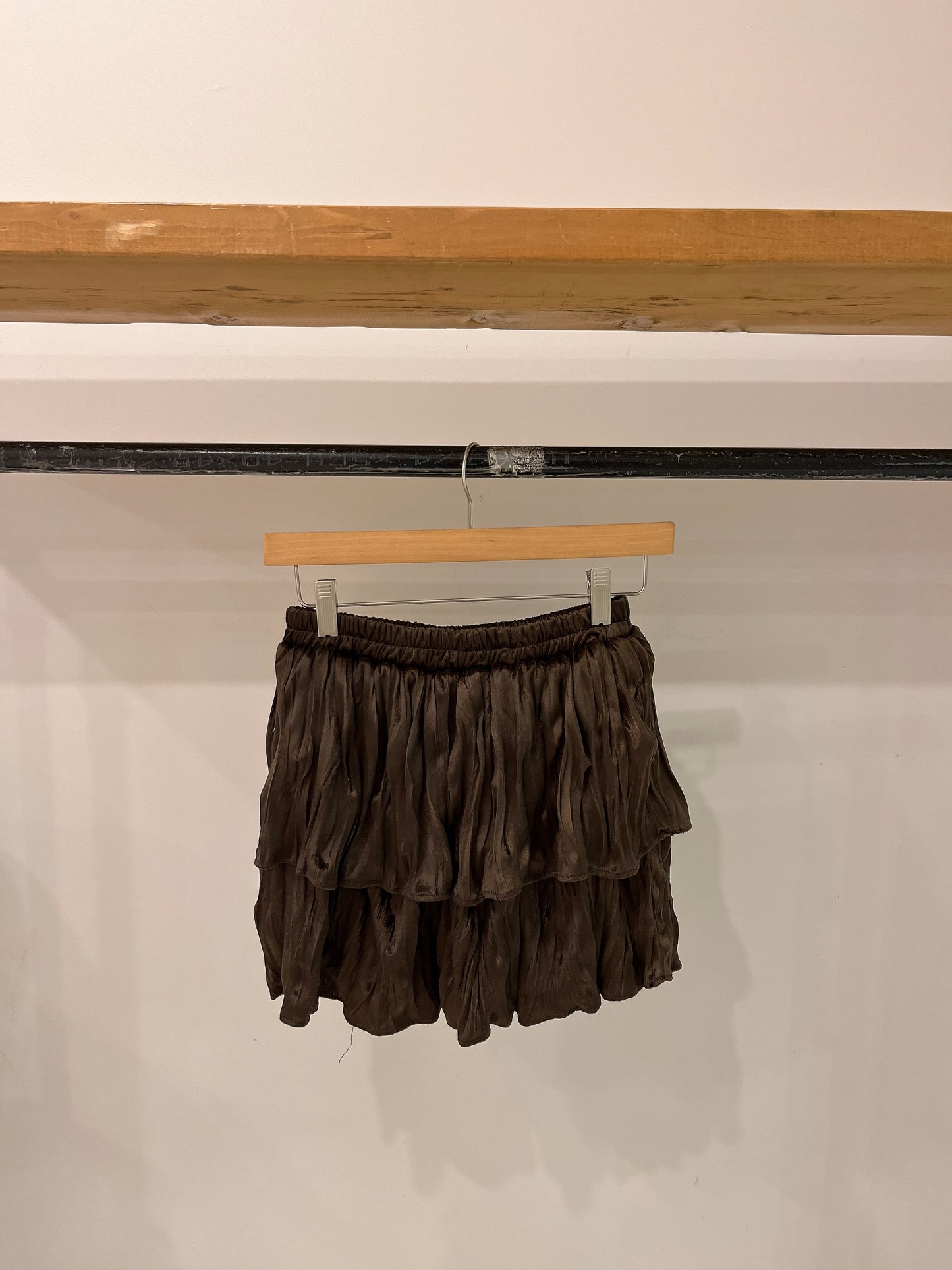 CUROS Velvety mini tiered skirt