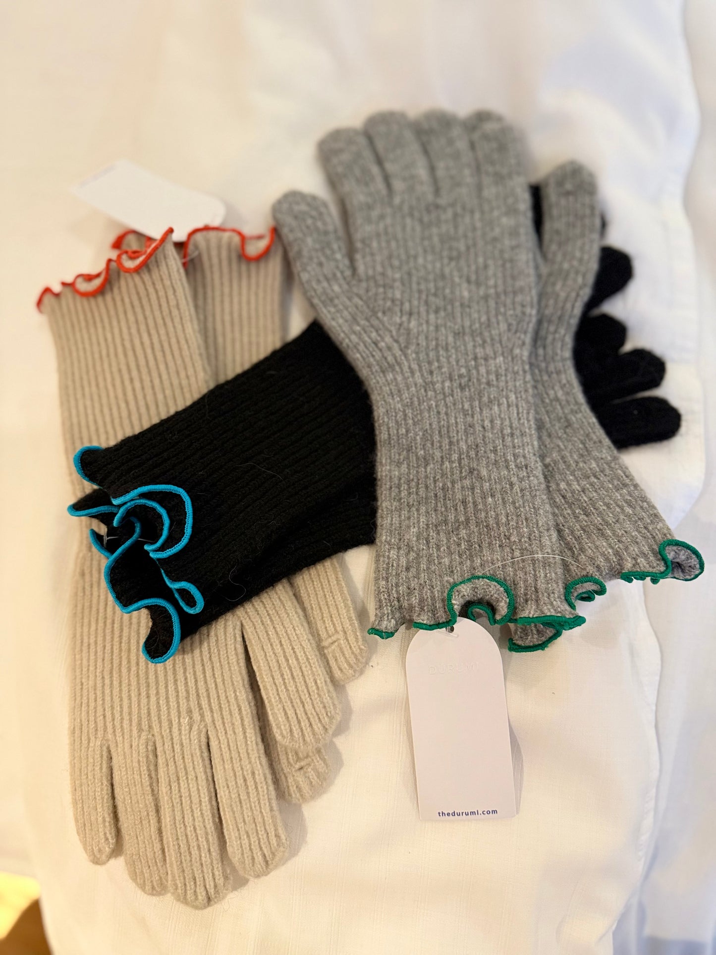 OVER Lettuce hem gloves