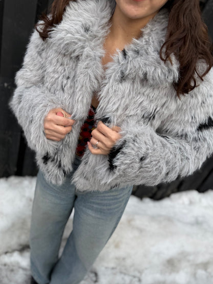 REONA Faux fur jacket