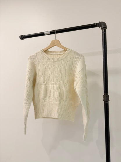 TIDE Cable-knit sweater
