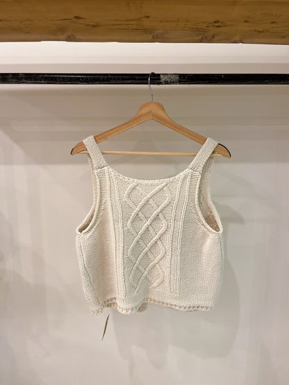 MOVE Cable knit vest