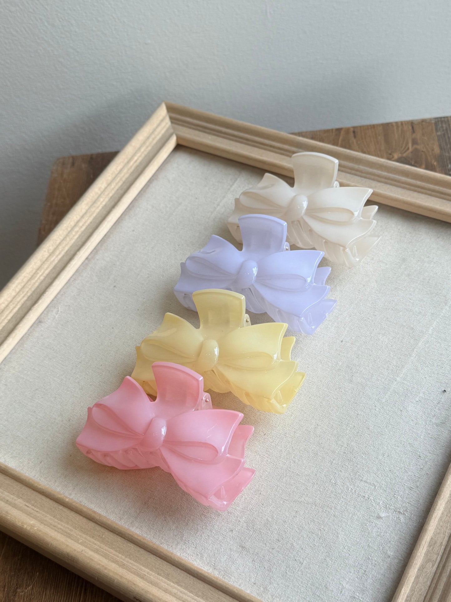FRILL Bow clip