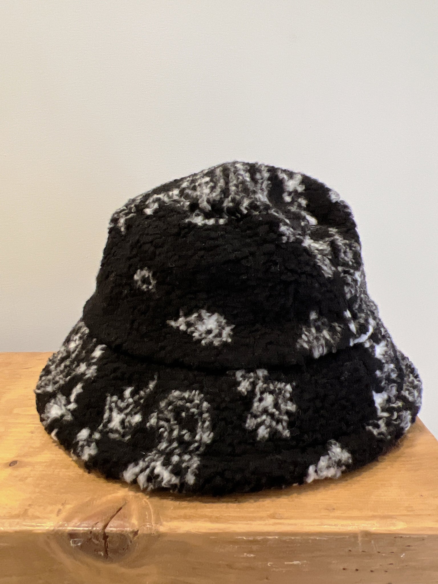 GENE Bandana fleece bucket hat